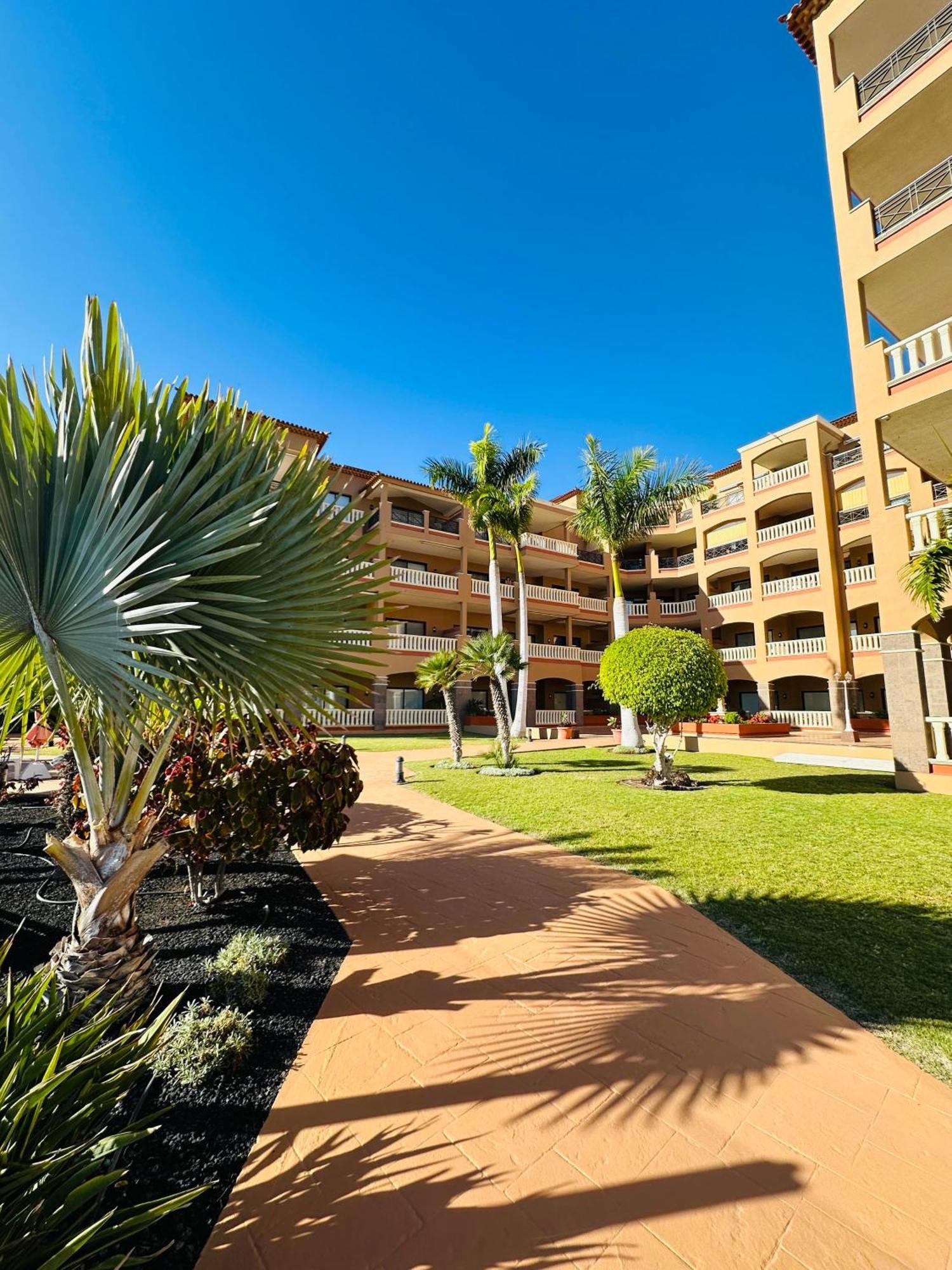 El Nautico Coral Suites サンミゲル・デ・アボナ エクステリア 写真